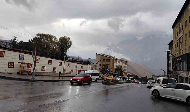 Hakkari'de yağmur yağışı