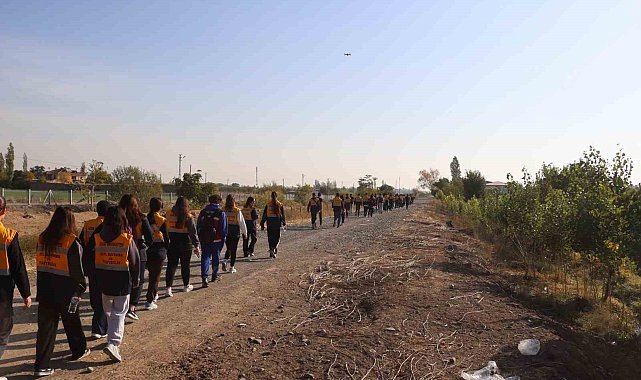 Iğdır'da kayıp Alzheimer hastası için bin kişilik ekip arama çalışmalarına katıldı