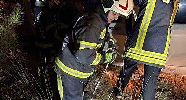 İki gence mezar olan araç hurdaya döndü