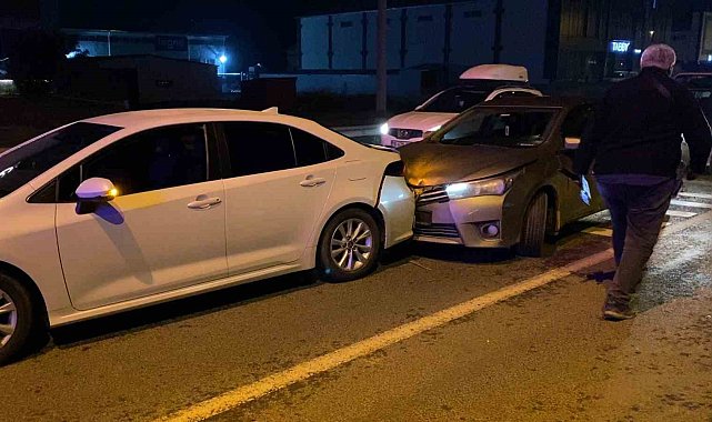 İnegöl'de zincirleme kaza : 1'i çocuk 5 yaralı