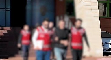 Isparta'da kendilerini kamu görevlisi gibi tanıtıp 45 bin dolarlık vurgun yapan şüpheliler tutuklandı