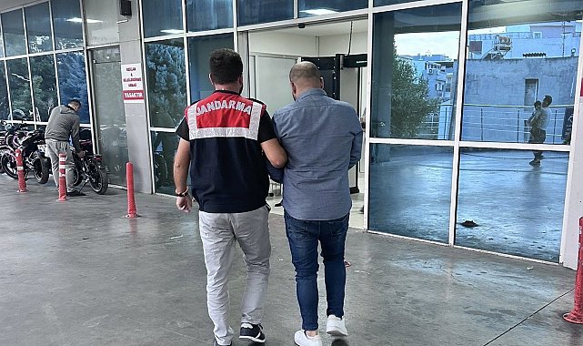 İzmir'de DEAŞ operasyonu: 4 gözaltı