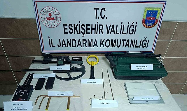 Kaçak kazı yapan 5 şahıs suçüstü yakalandı
