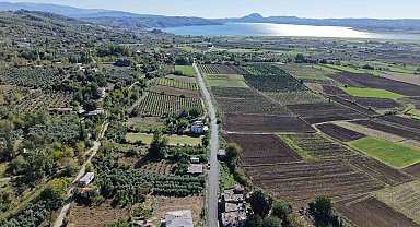 Kahramanmaraş Büyükşehir'den Andırın ve Pazarcık ilçelerine yol yatırımları