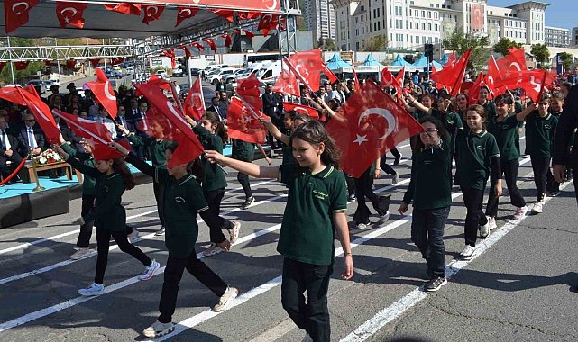 Kahramanmaraş'ta Cumhuriyet Bayramı'nın 102. yıl dönümü kutlandı