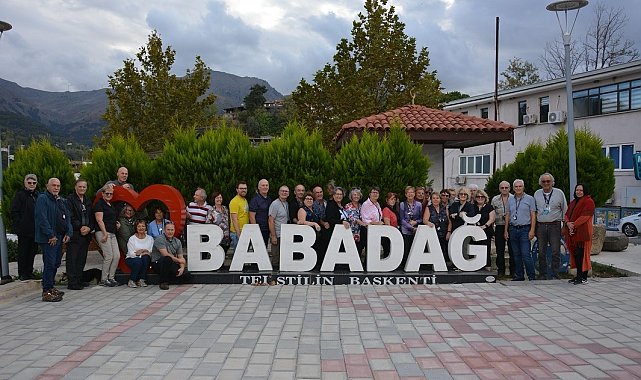 Kanadalı turistler Babadağ'ı gezdi