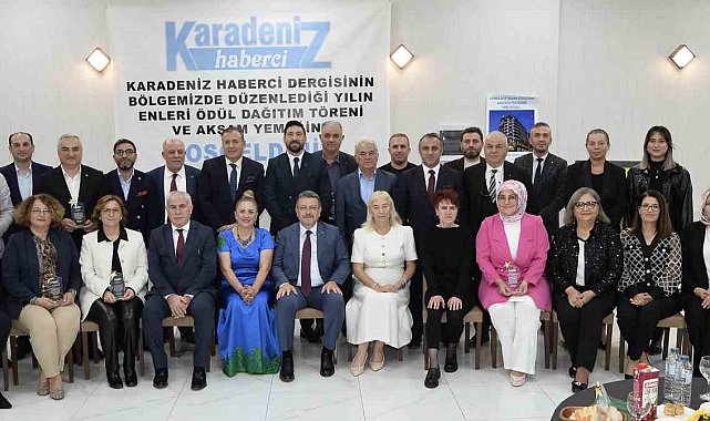 Karadeniz'de Yılın En'leri ödüllerini aldı