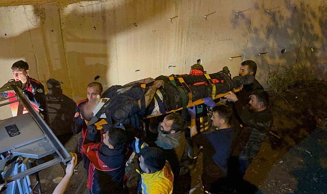 Kayseri'de kamyonet kanala uçtu: 1'i ağır 2 yaralı