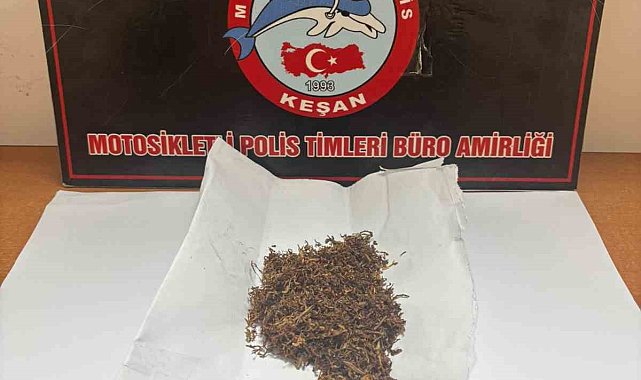 Keşan'da polisin durdurduğu 2 şüpheliden uyuşturucu ele geçirildi