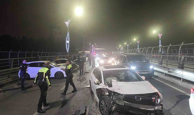 Köprü üzerinde zincirleme kaza: 4 yaralı