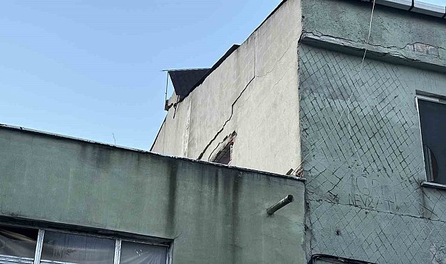 Küçükçekmece'de korkutan termosifon patlaması