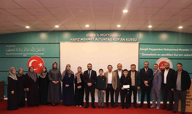 Kur'an bülbülleri ödüllendirildi