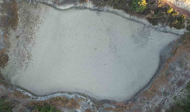 Kuruyan Kolak Gölünün eski ihtişamına kavuşması için aralıksız çalışmalar devam ediyor