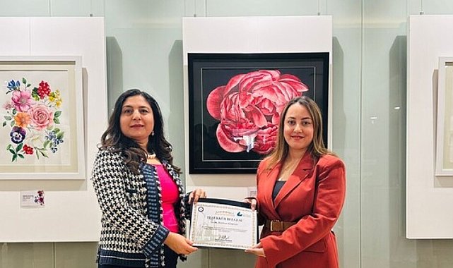 Kütahya'da "Doğanın Pulu: Botanik Sanatı" sergisi sanatseverlerle buluştu