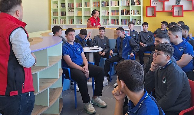 Kütahya'da "Gençlik ve Güvenli Gelecek" projesi