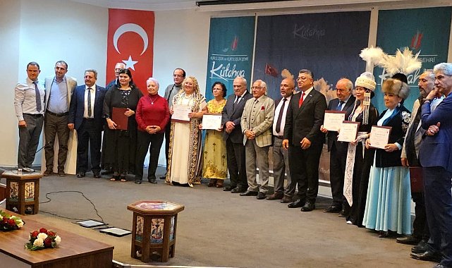 Kütahya'da Türk dünyası sanatçılarından Cumhuriyet Bayramı konseri