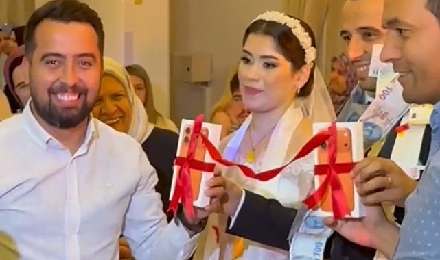 Manisa'da gelin ve damada sürpriz düğün hediyesi