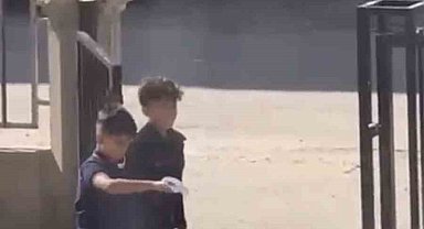 Mardin'de çocuklar çöp bidonuyla halay çekti