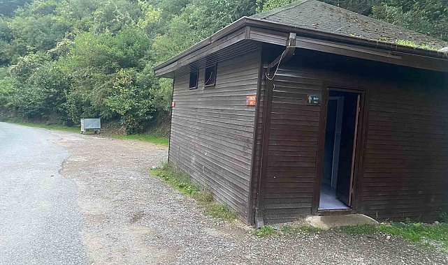 Mesire alanındaki şadırvanı tahrip ettiler