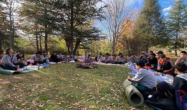 Minik izciler Cumhuriyet Bayramını farklı bir etkinlikle kutladı