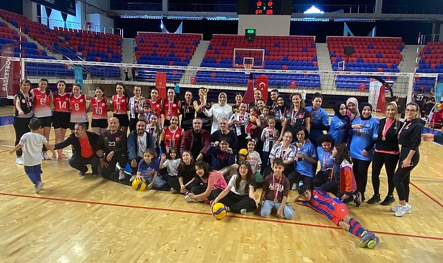 Niğde Ömer Halisdemir Üniversitesi takımlarından kamu sporlarında büyük başarı