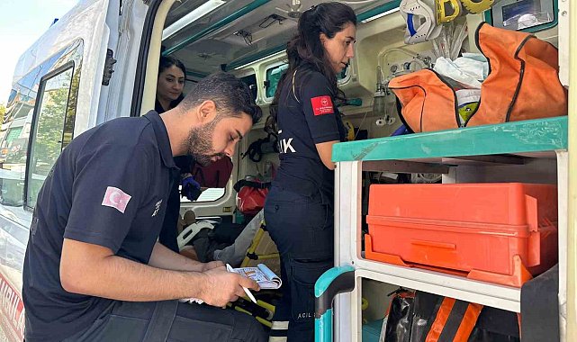 Otomobilin çarpıştığı yaya yaralandı