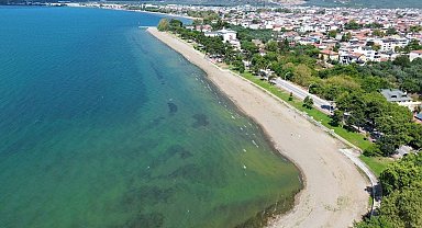 Papanın geleceği ve deprem hareketliliği, İznik'e olan ilgiyi artırdı