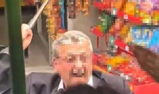 Pendik'te özel halk otobüsünde bastonlu kavga: 1 kişi yaralandı