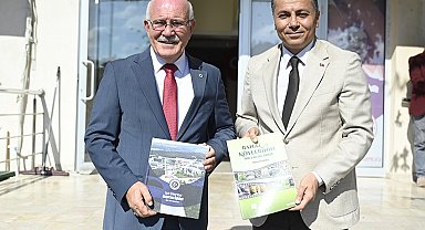 Rektör Prof. Dr. Savaş, Banaz MYO'yu ziyaret etti