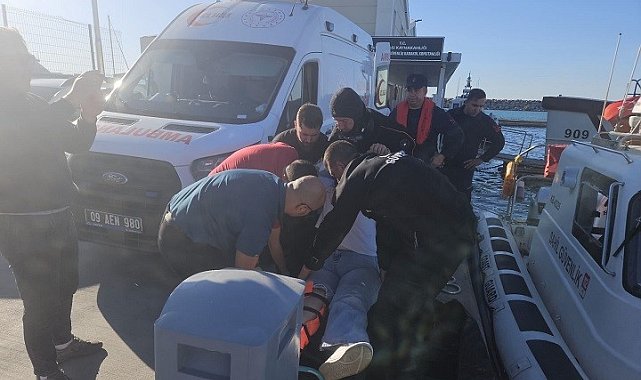 Sahil güvenlik ekipleri yaralanan şahsı kurtardı