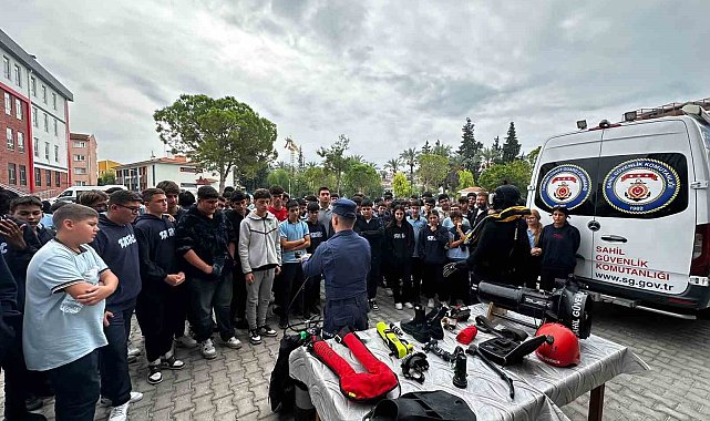 Sahil Güvenlik öğrencileri bilgilendirdi