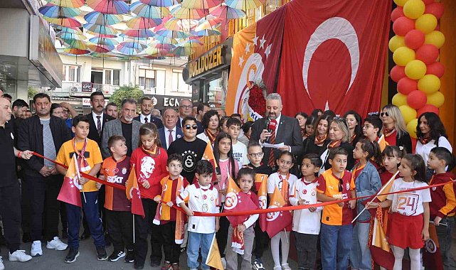 Salihli'de Galatasaray Taraftarlar Derneği açıldı