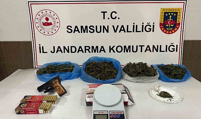 Samsun'da uyuşturucu ve kaçak silah operasyonları: 3 gözaltı