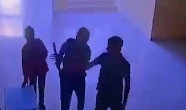 Şanlıurfa'da öğretmen, veli tarafından sopayla darbedildi