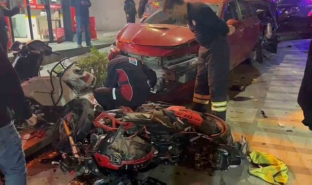 Şerit ihlali 7 aracı birbirine kattı: 2 yaralı
