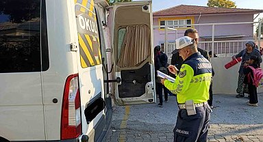 Söke ve Sultanhisar'da okul servislerine jandarma denetimi