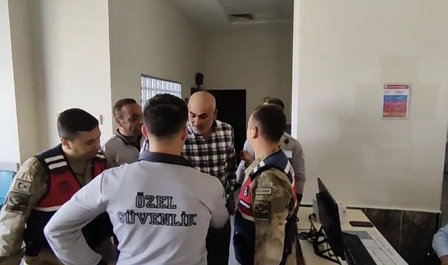 Tatvan Devlet Hastanesi'nde 'Beyaz Kod' tatbikatı gerçekleştirildi