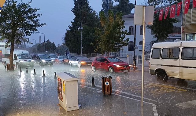 Tekirdağ'da sağanak yağış