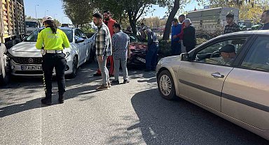 Ters yolda gidip zincirleme kazaya neden olan sürücüden pes dedirten savunma