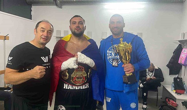 Türk kulübünün boksörlerinden Romanya'da iki nakavt