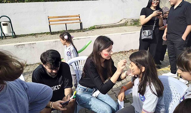 Veliler geleneksel oyunlarla yeniden çocuk oldu