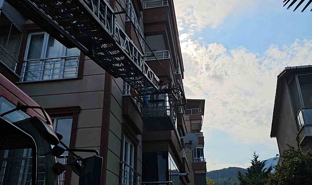 Yaşlı kadın evinde ölü bulundu