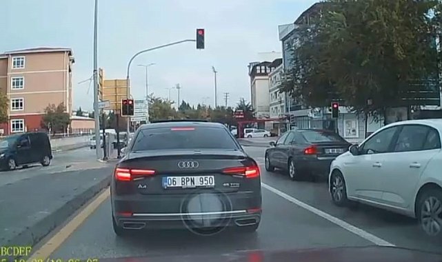 Yolun karşısına geçerken otomobilin çarptığı kadın yaralandı