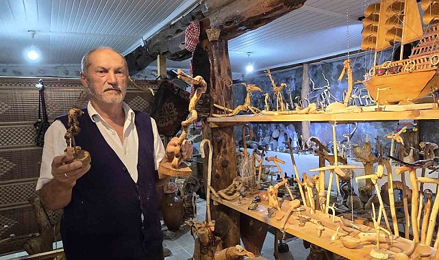 Yozgatlı Kültür Bakanlığı Sanatçısı Raşit Öztürk 19 yıldır ağaç parçalarını hayal gücüyle süslüyor