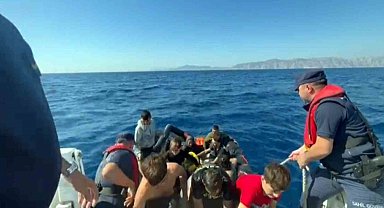 Yunanistan'ın geri ittiği 5'i çocuk 22 düzensiz göçmen kurtarıldı