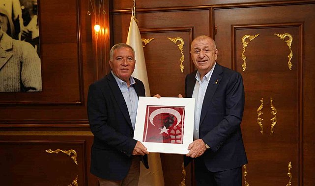Zafer Partisi lideri Özdağ'dan Başkan Kepenek'e övgü; "Gerçekten kıskandım"