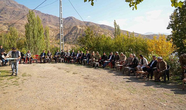 2. Ordu Komutanı Korgeneral Topaloğlu gaziyi köyünde ziyaret etti