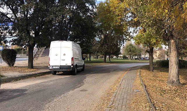 'Dur' ihtarına uymayan çekme belgeli aracın sürücüsüne 11 bin 427 TL ceza kesildi