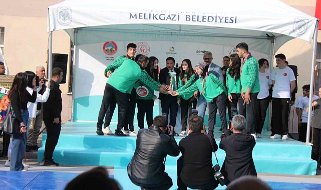 62. ERVA Spor Okulu açıldı
