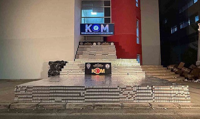 Adana'da 105 bin paket kaçak sigara ele geçirildi